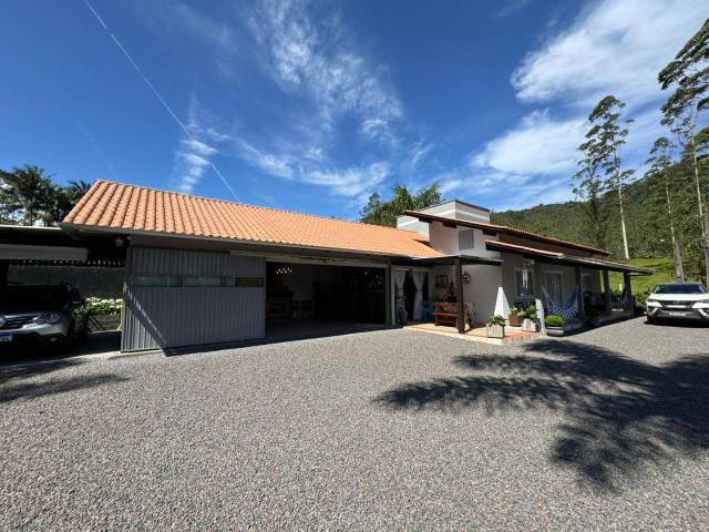 #D0348BN - Casa para Venda em Benedito Novo - SC - 1