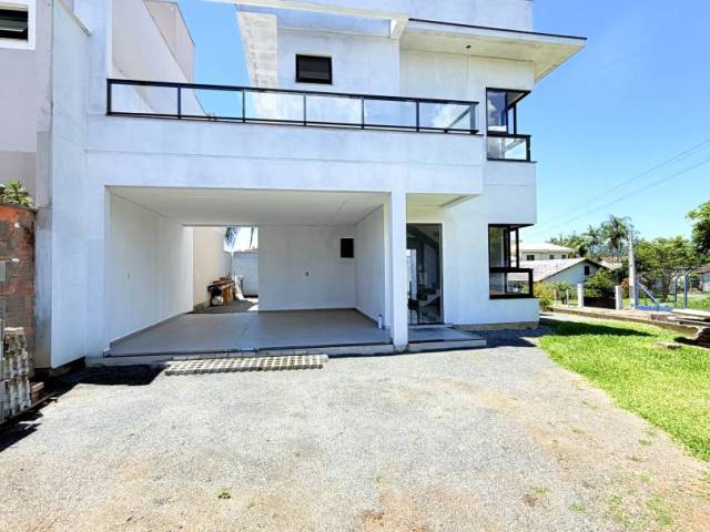 #Z14 - Sobrado para Venda em Timbó - SC - 2